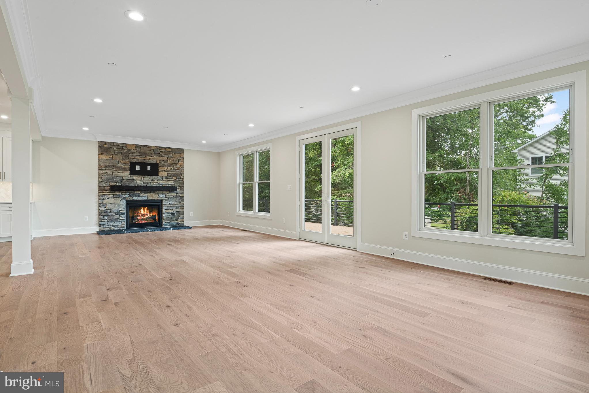 ARUNDEL ON THE BAY - Residential