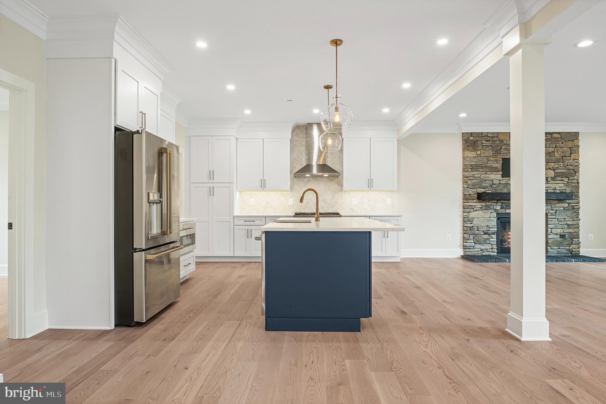 ARUNDEL ON THE BAY - Residential