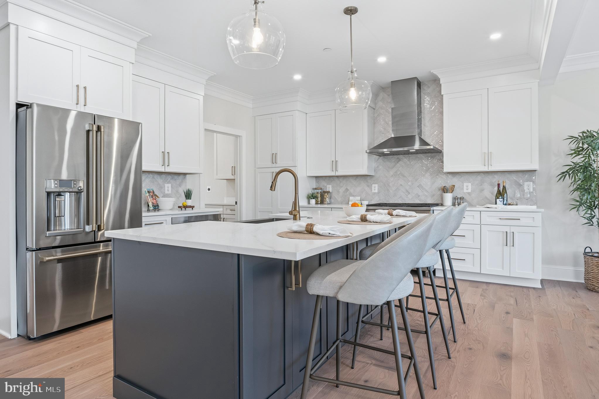 ARUNDEL ON THE BAY - Residential