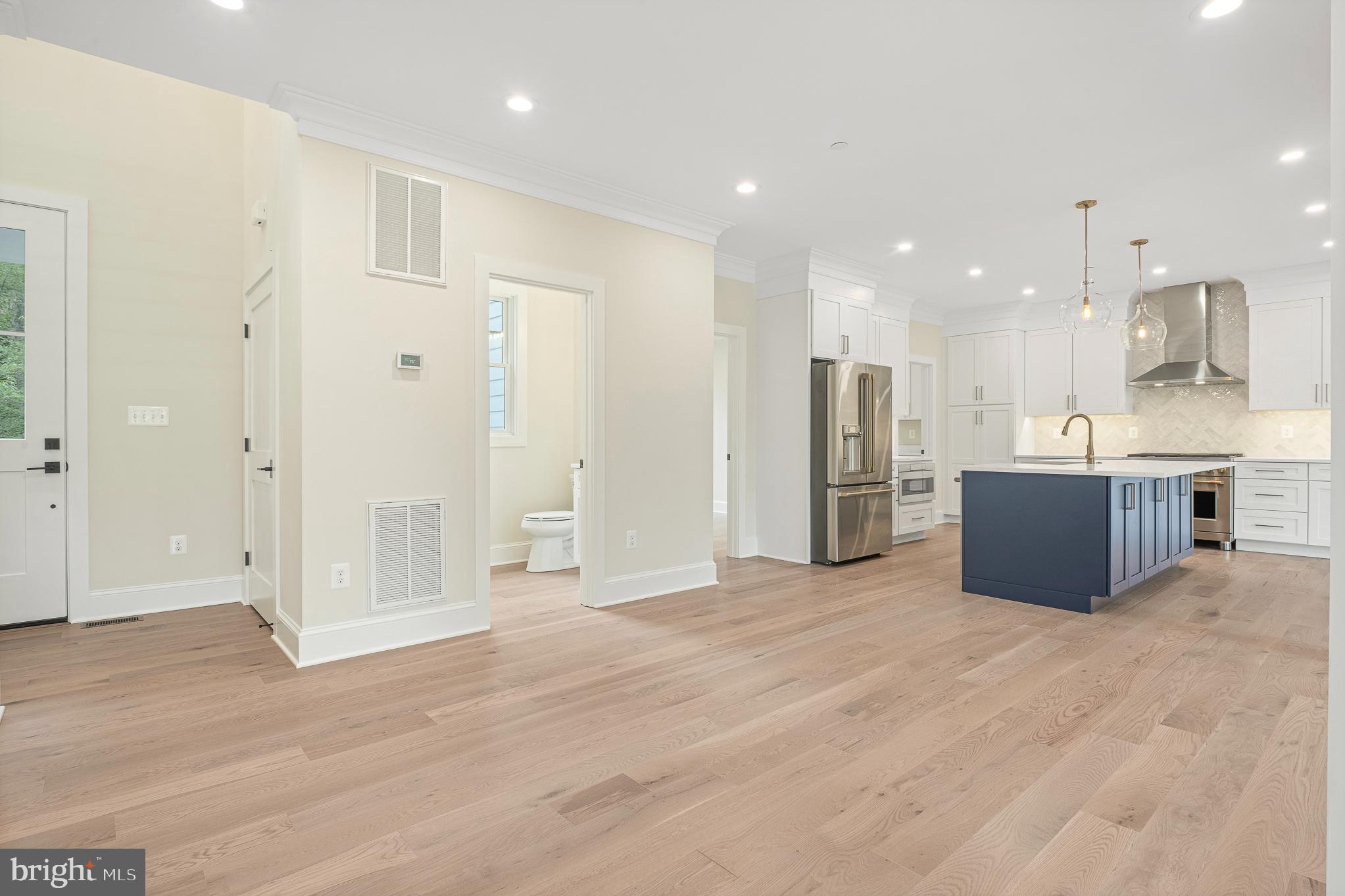 ARUNDEL ON THE BAY - Residential