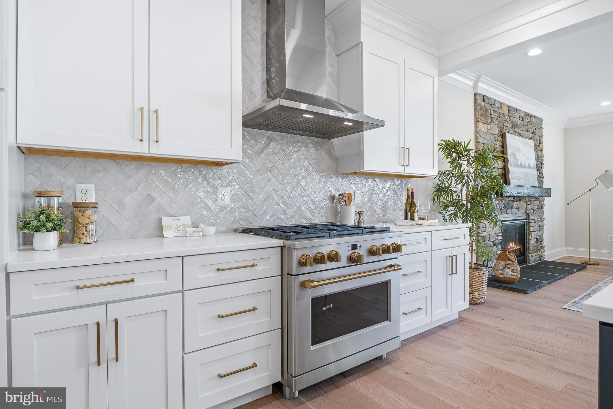 ARUNDEL ON THE BAY - Residential