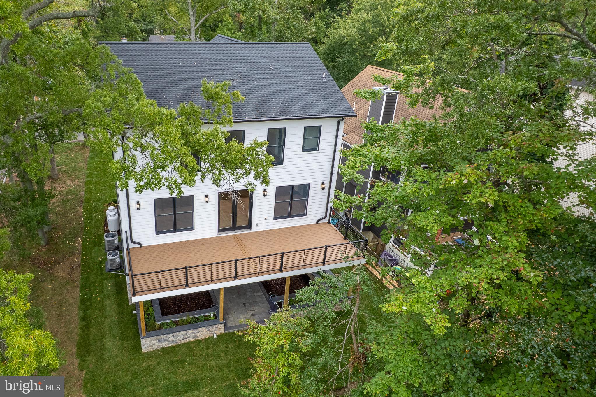 ARUNDEL ON THE BAY - Residential