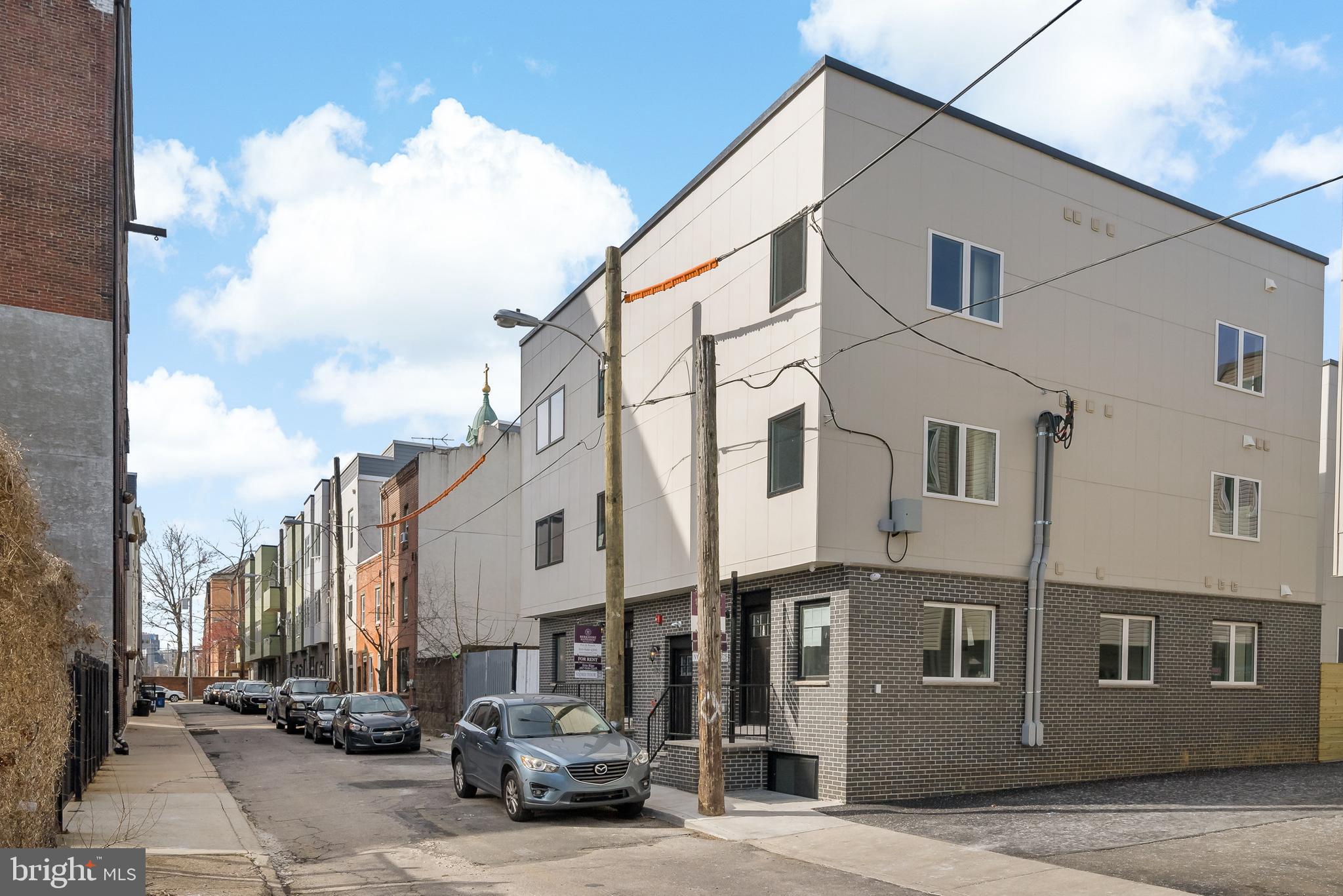 OLDE KENSINGTON - Residential Lease