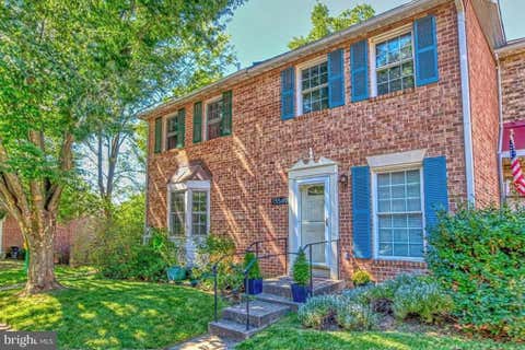 Photo of 13549 Deerwater Drive #7-B, GERMANTOWN, MD 20874 (MLS # MDMC2252150)