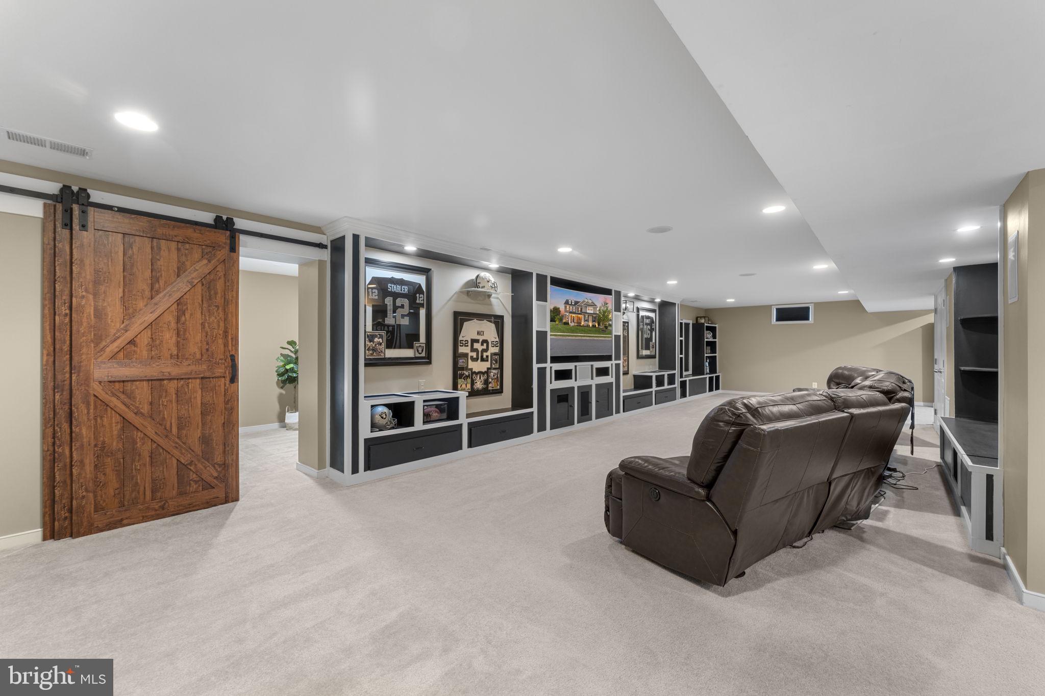 MARTIN'S CHASE - Residential