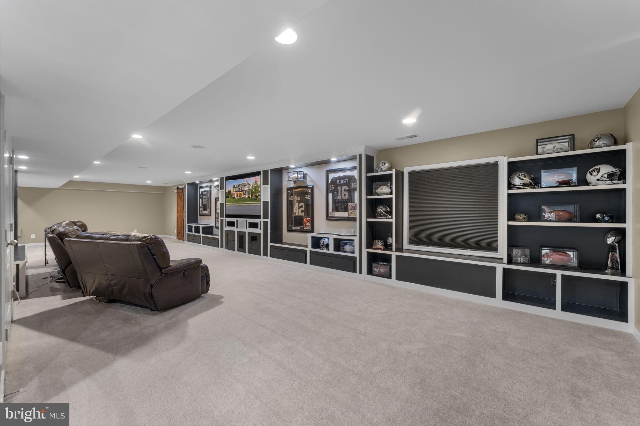 MARTIN'S CHASE - Residential