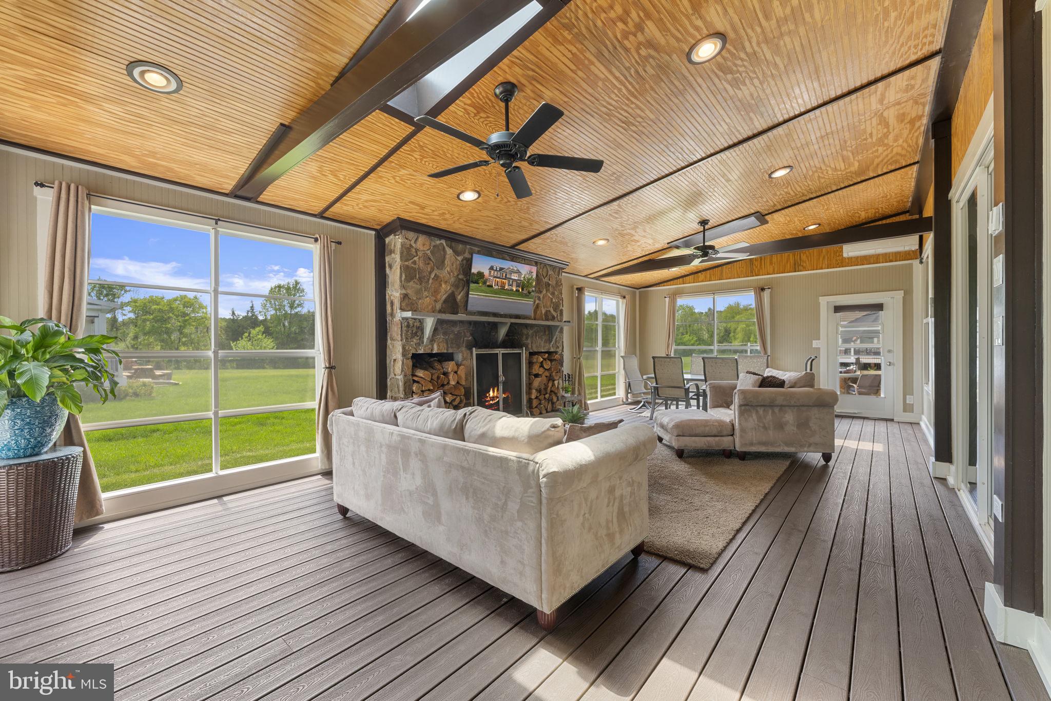 MARTIN'S CHASE - Residential