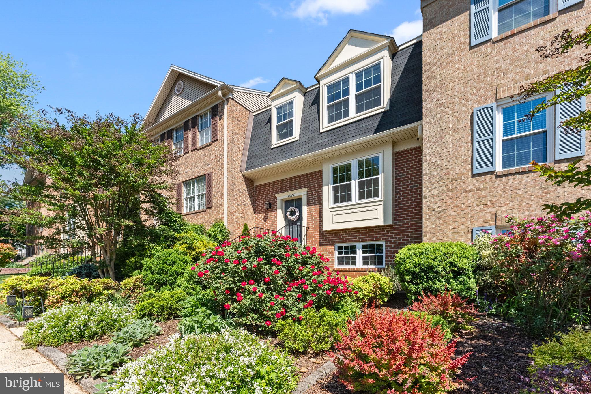7027 SOLOMON SEAL COURT