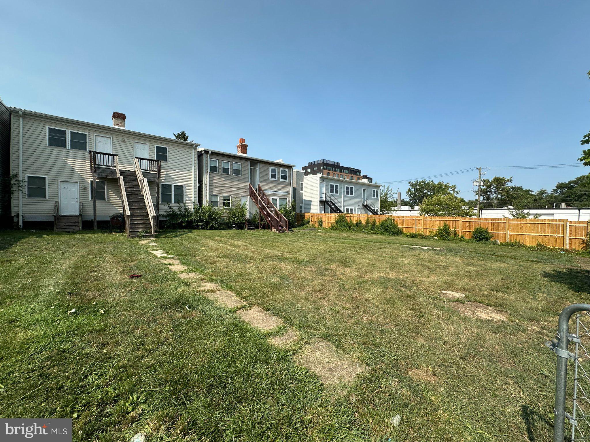 713 IRVING STREET NE #2
