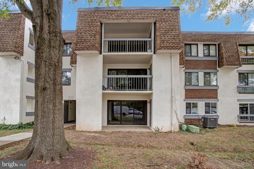 Property is VACANT. Amazing Renovation in Sequoyah! Renovated 3BR 2 BA Condo with Parking. Updated Kitchen includes New Quartz Counters, New Cabinets and Hardware and New Stainless Steel Appliances. New Carpet and LVP Flooring Throughout. New Lighting, Crown Molding and Hardware Throughout. Updated Bathrooms Include: New Vanities, LVP Flooring, New Hardware and New Fixtures/Toilets. New Custom Paint Throughout. Close to Commuter Routes, Restaurants and Much More! Hurry This Will Not Last: