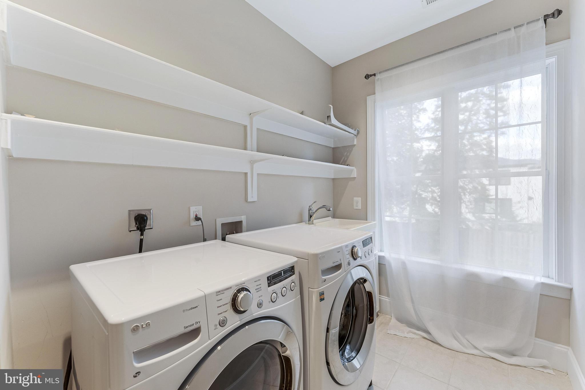 OLIVER ESTATES - Residential