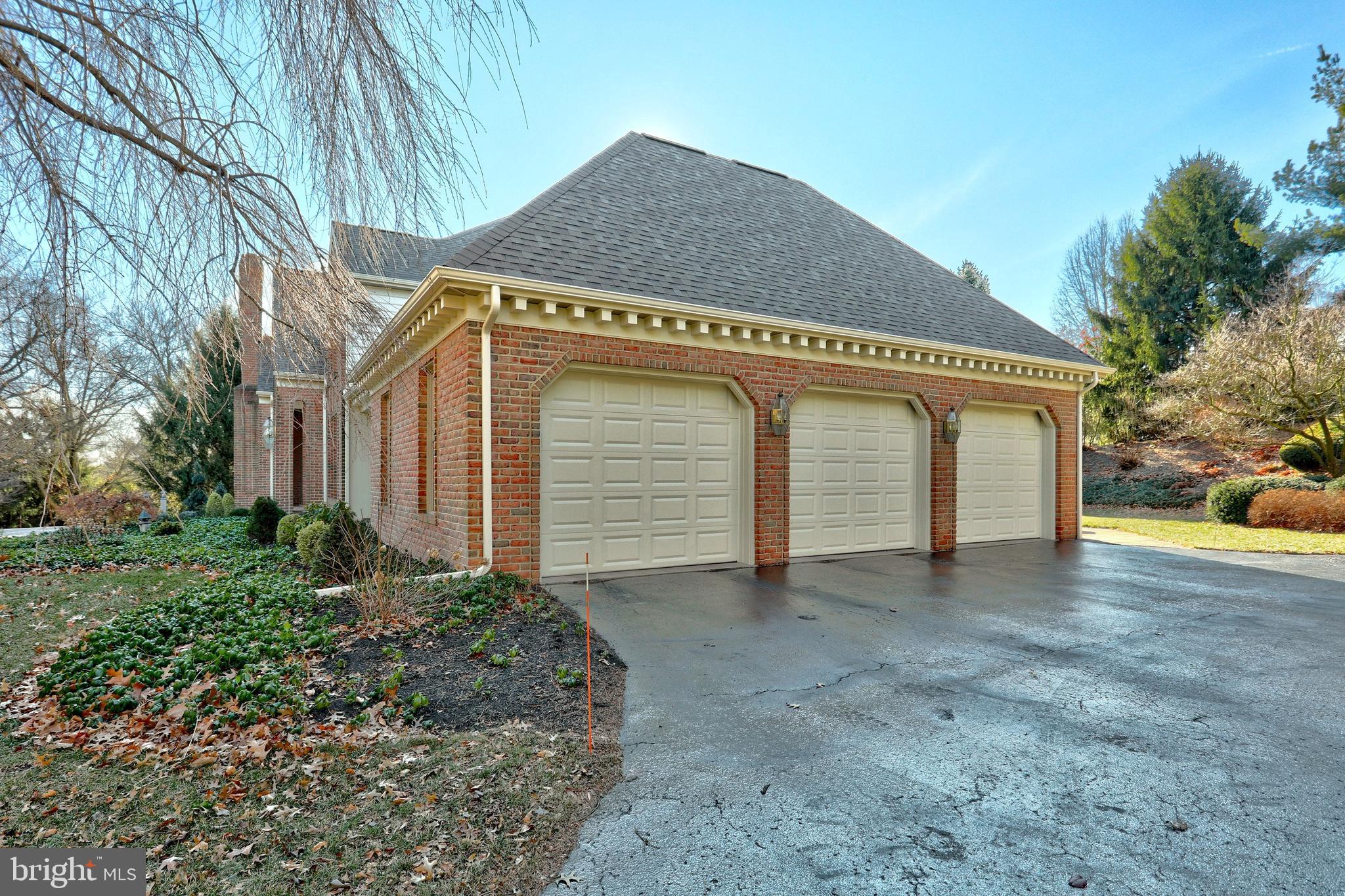 WYNDHAM HILLS - Residential