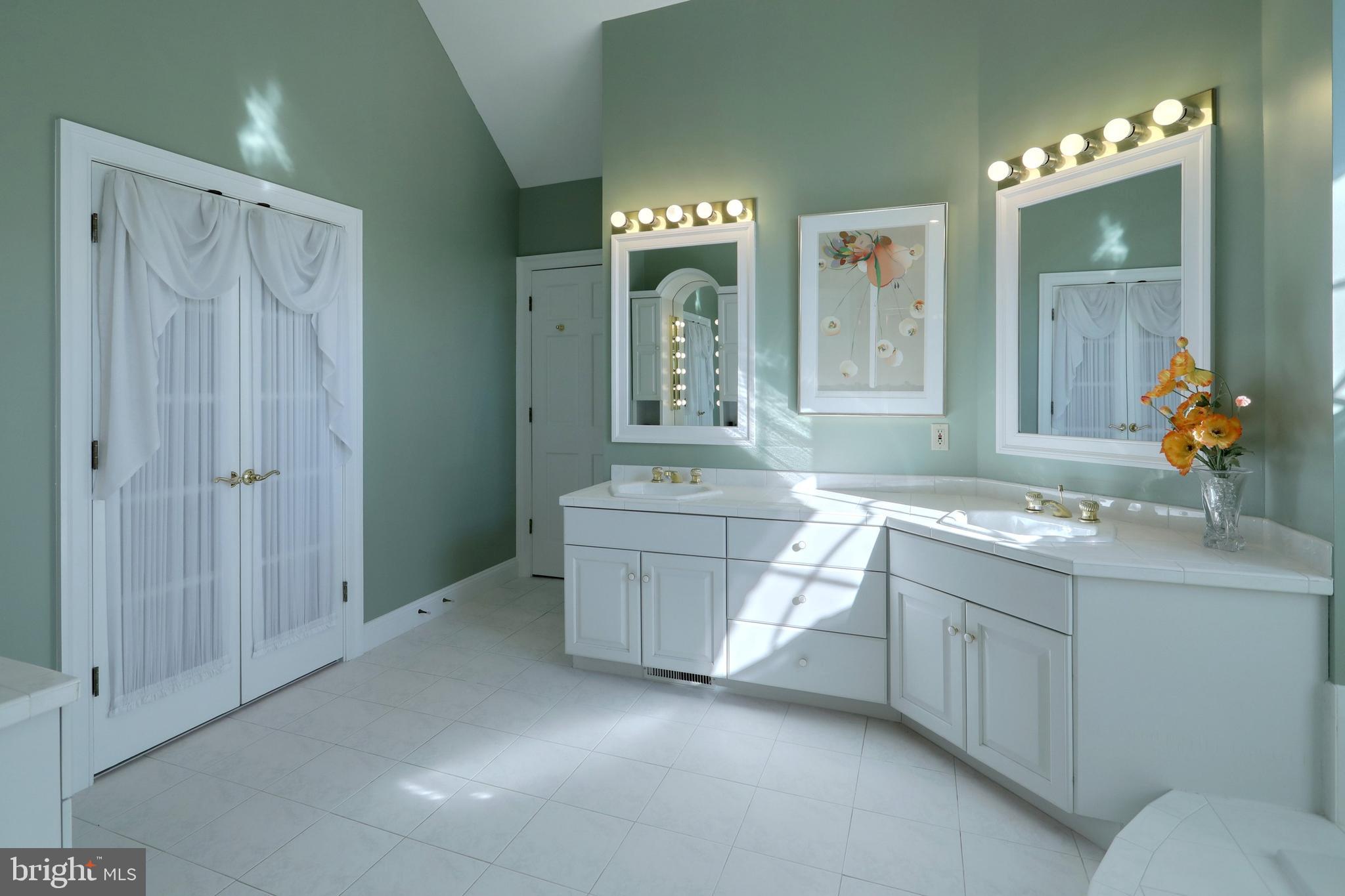 WYNDHAM HILLS - Residential