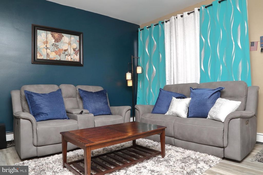 Photo of 204 WALNUT ST, COLUMBIA, PA 17512 (MLS # PALA2026366)