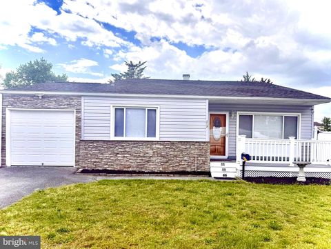 213 HOLLYWOOD COURT GLEN BURNIE MD 21060
