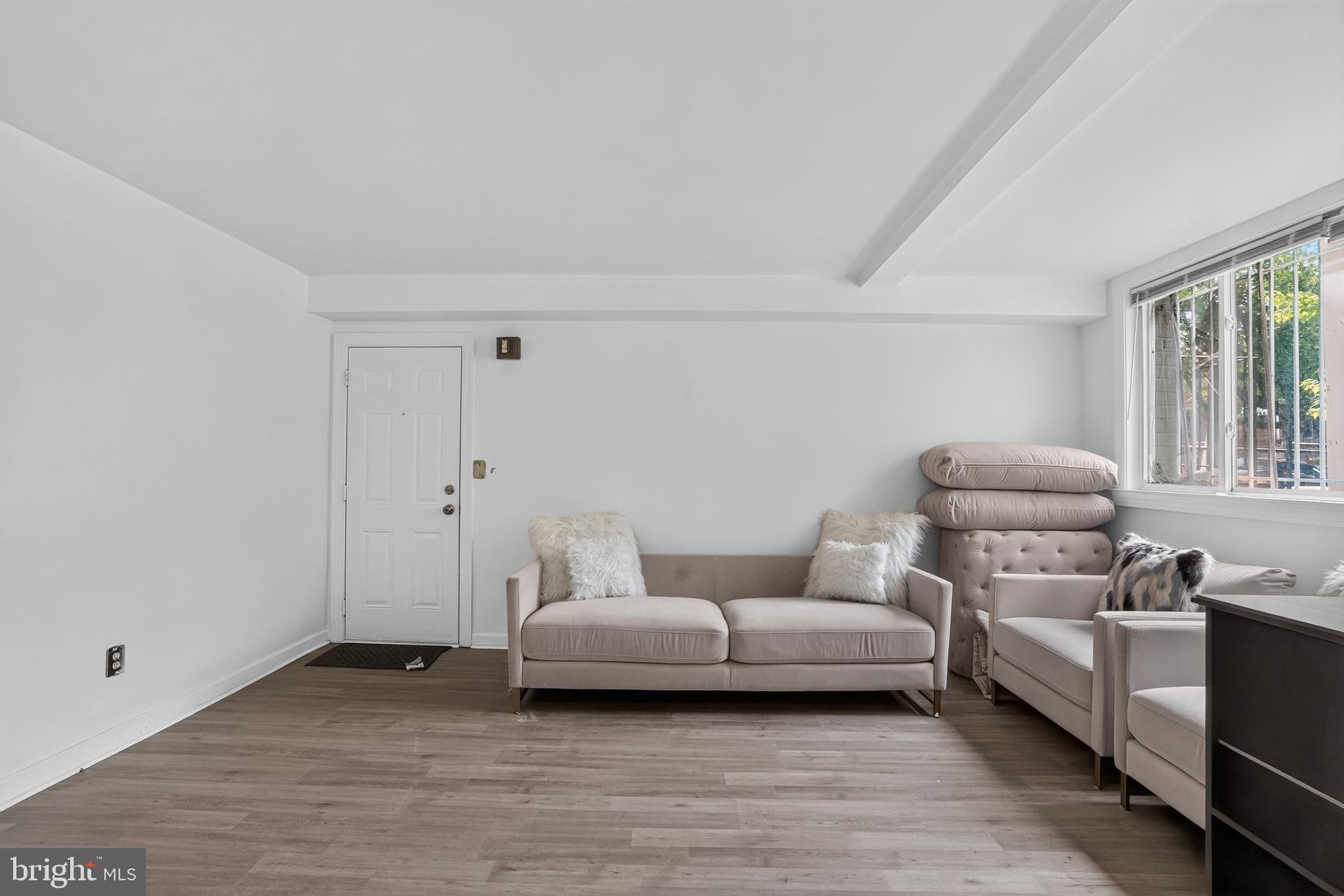 750 BARNABY STREET SE T3