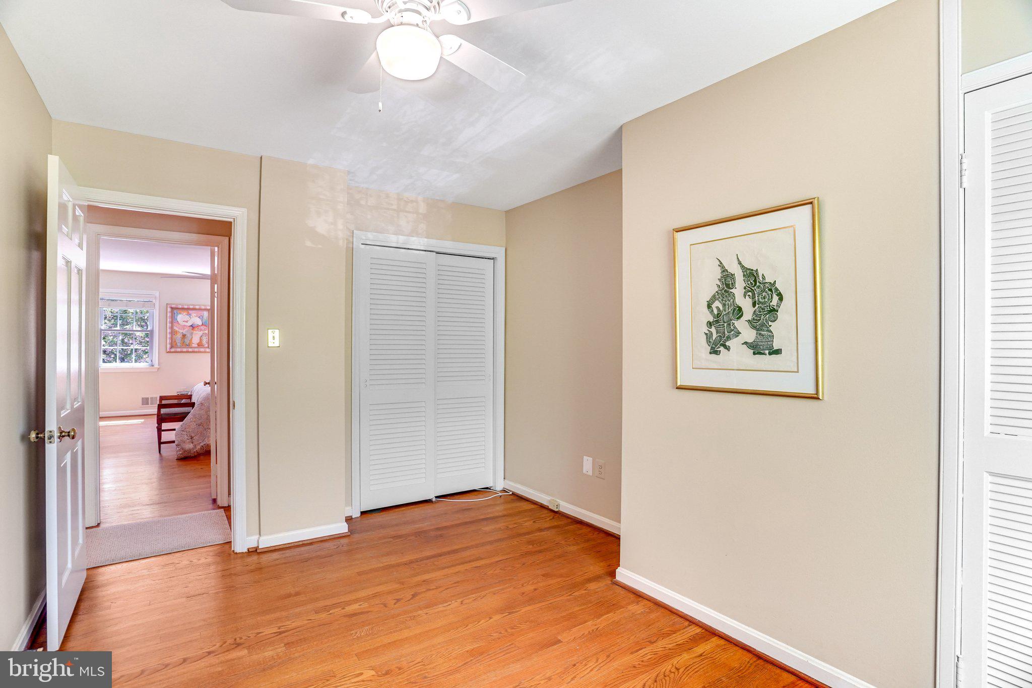 KINGS MANOR TOWNE HOUSES - Residential