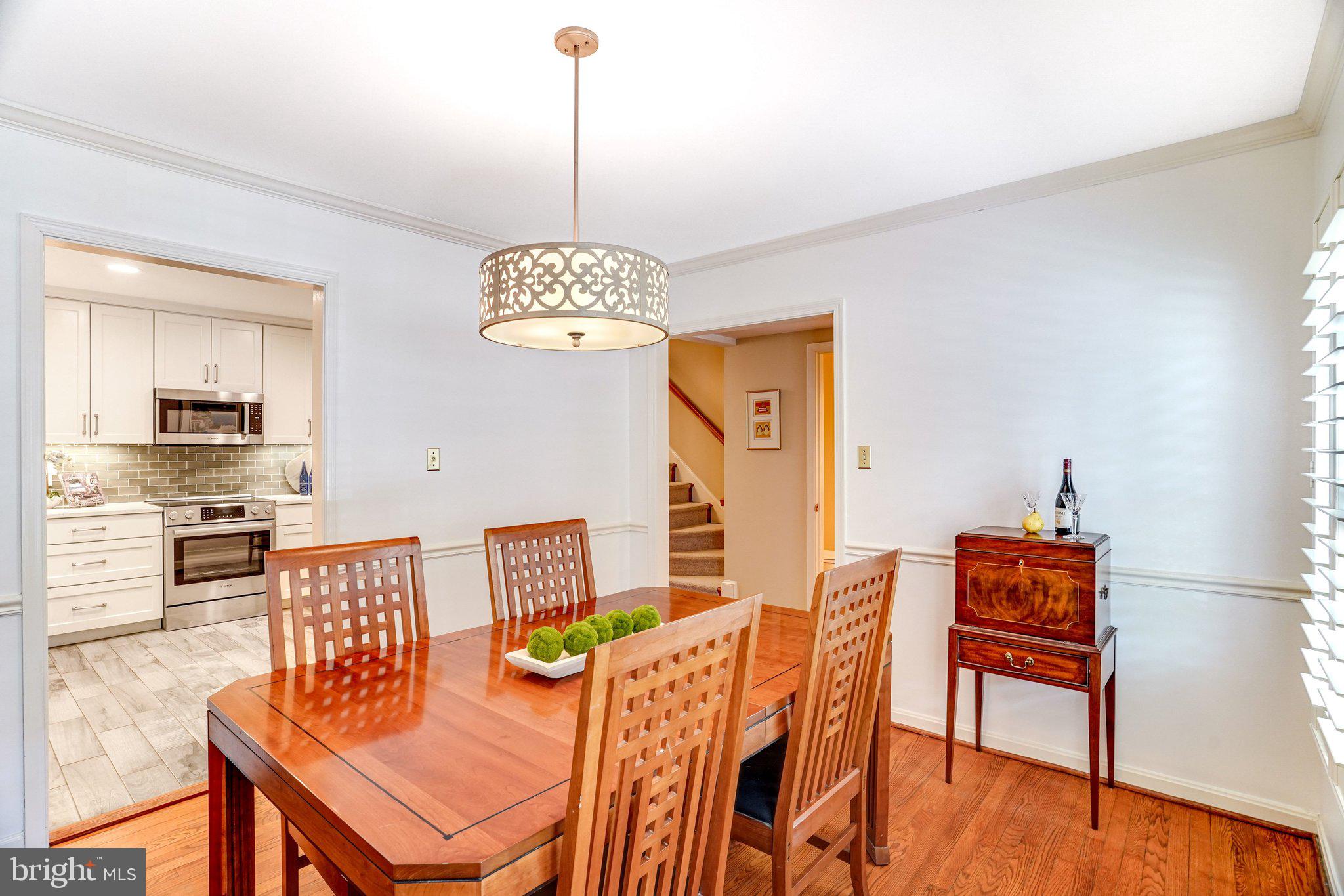 KINGS MANOR TOWNE HOUSES - Residential