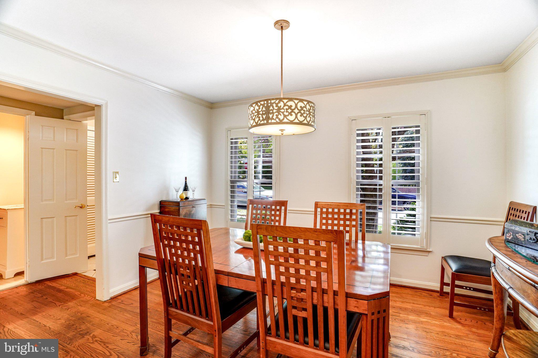 KINGS MANOR TOWNE HOUSES - Residential