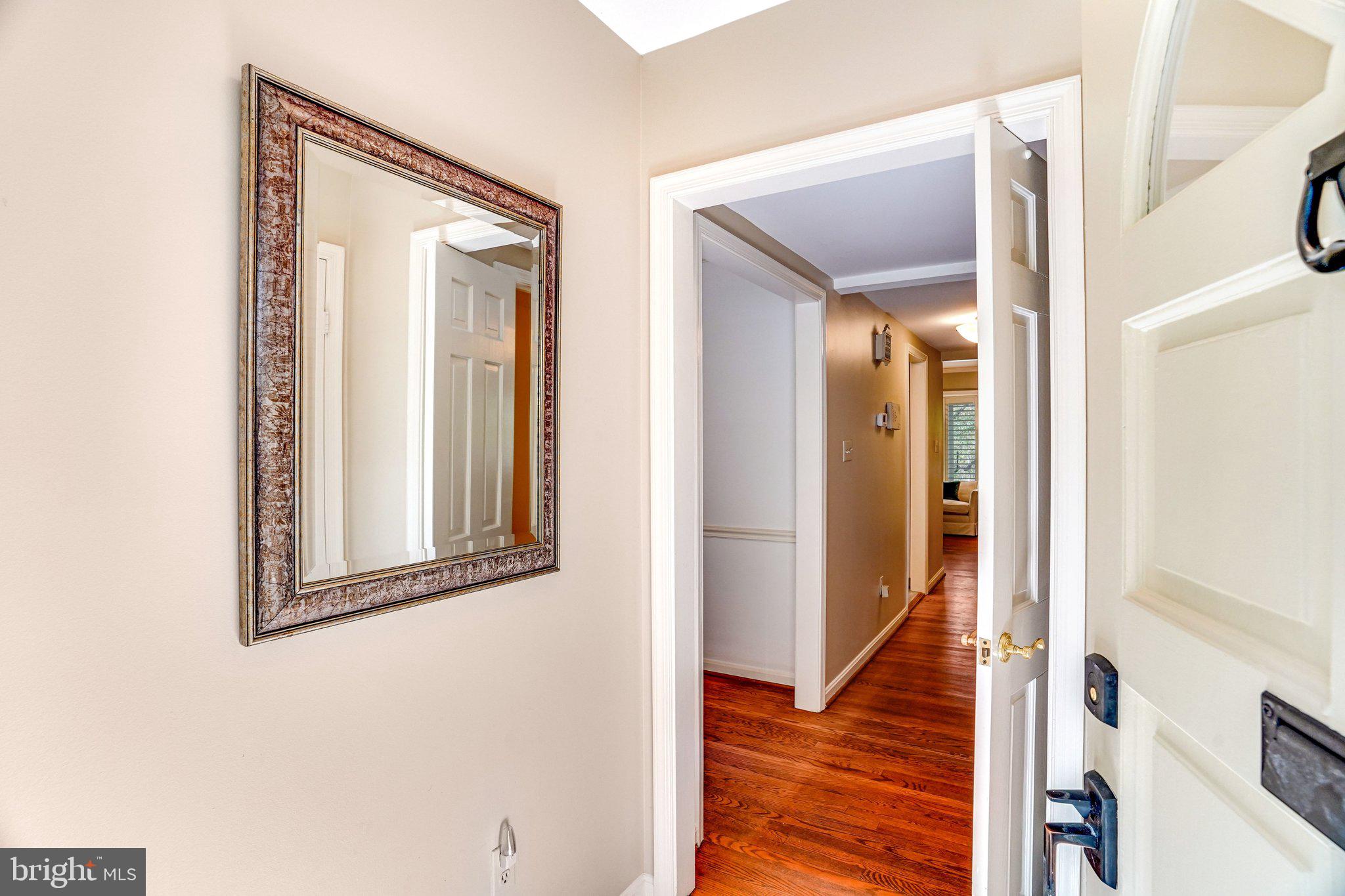 KINGS MANOR TOWNE HOUSES - Residential