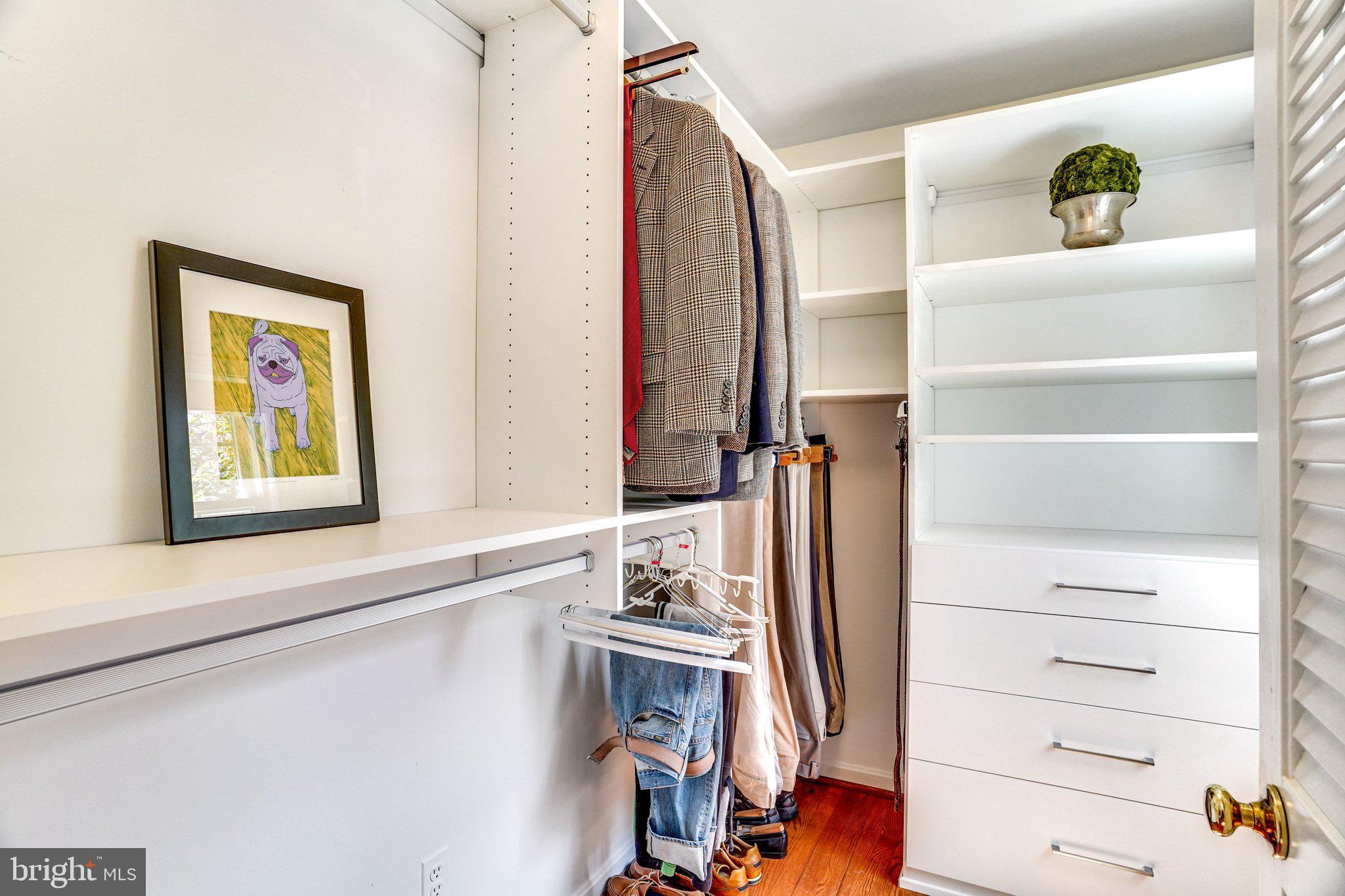 KINGS MANOR TOWNE HOUSES - Residential