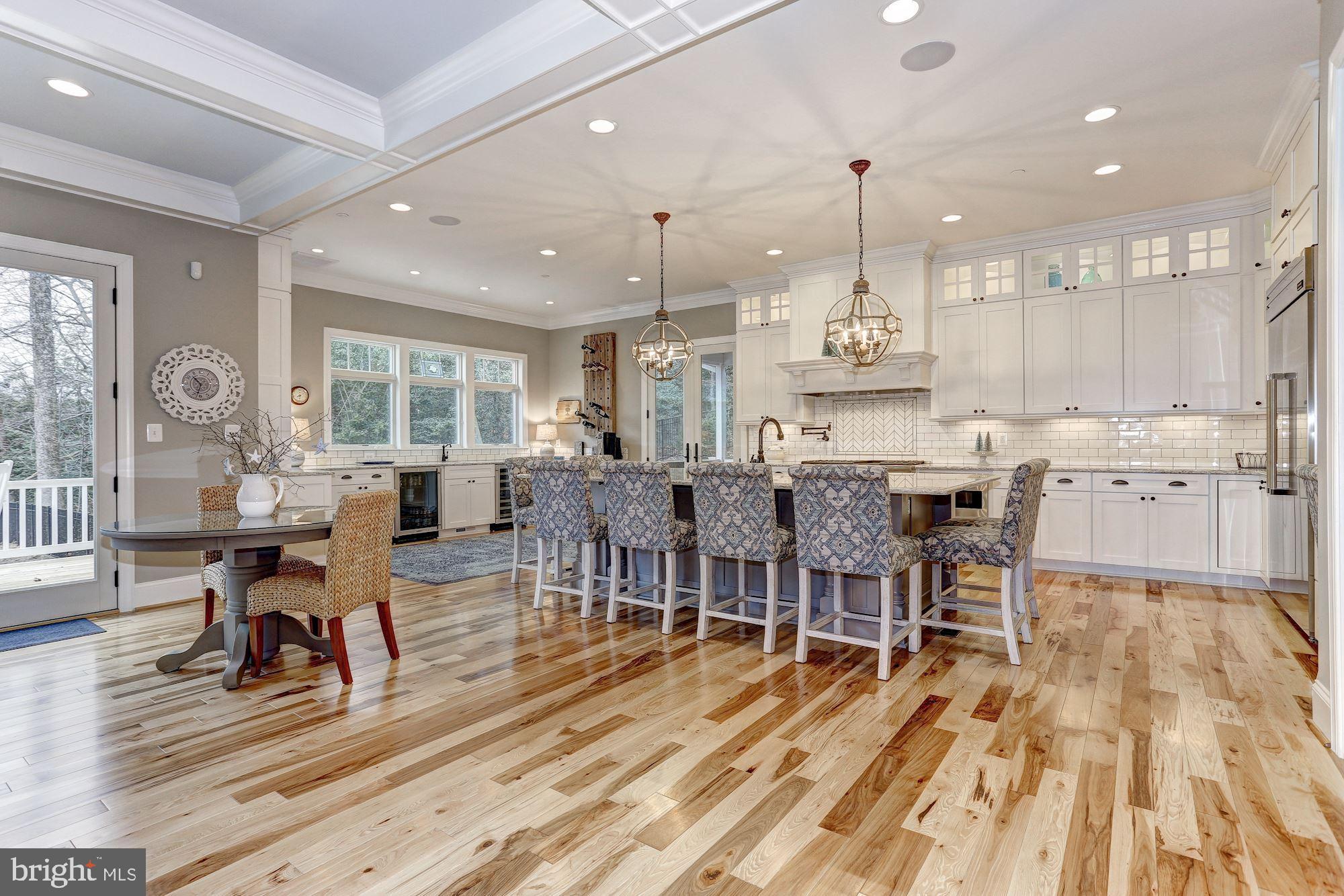 ANNAPOLIS ROADS - Residential