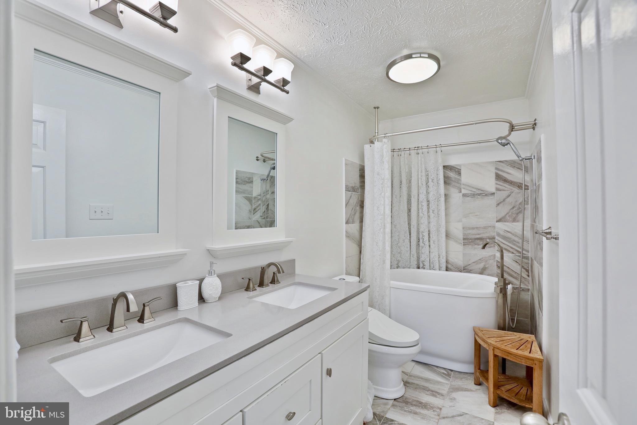 ORCHARD HILL - Residential