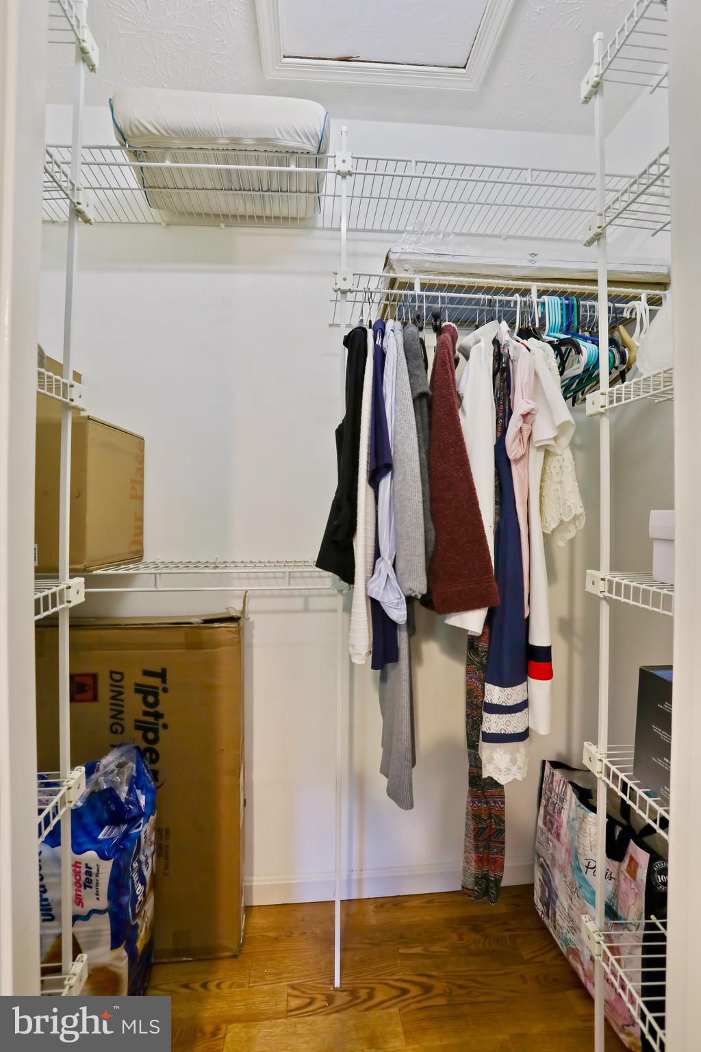 ORCHARD HILL - Residential