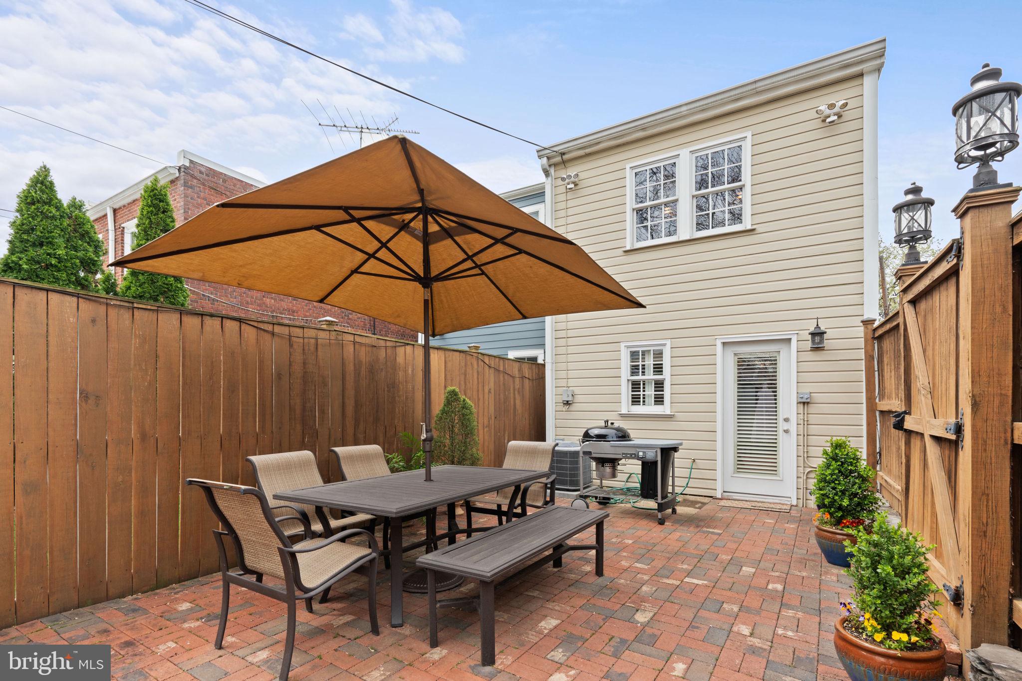 PARKER GRAY - Residential