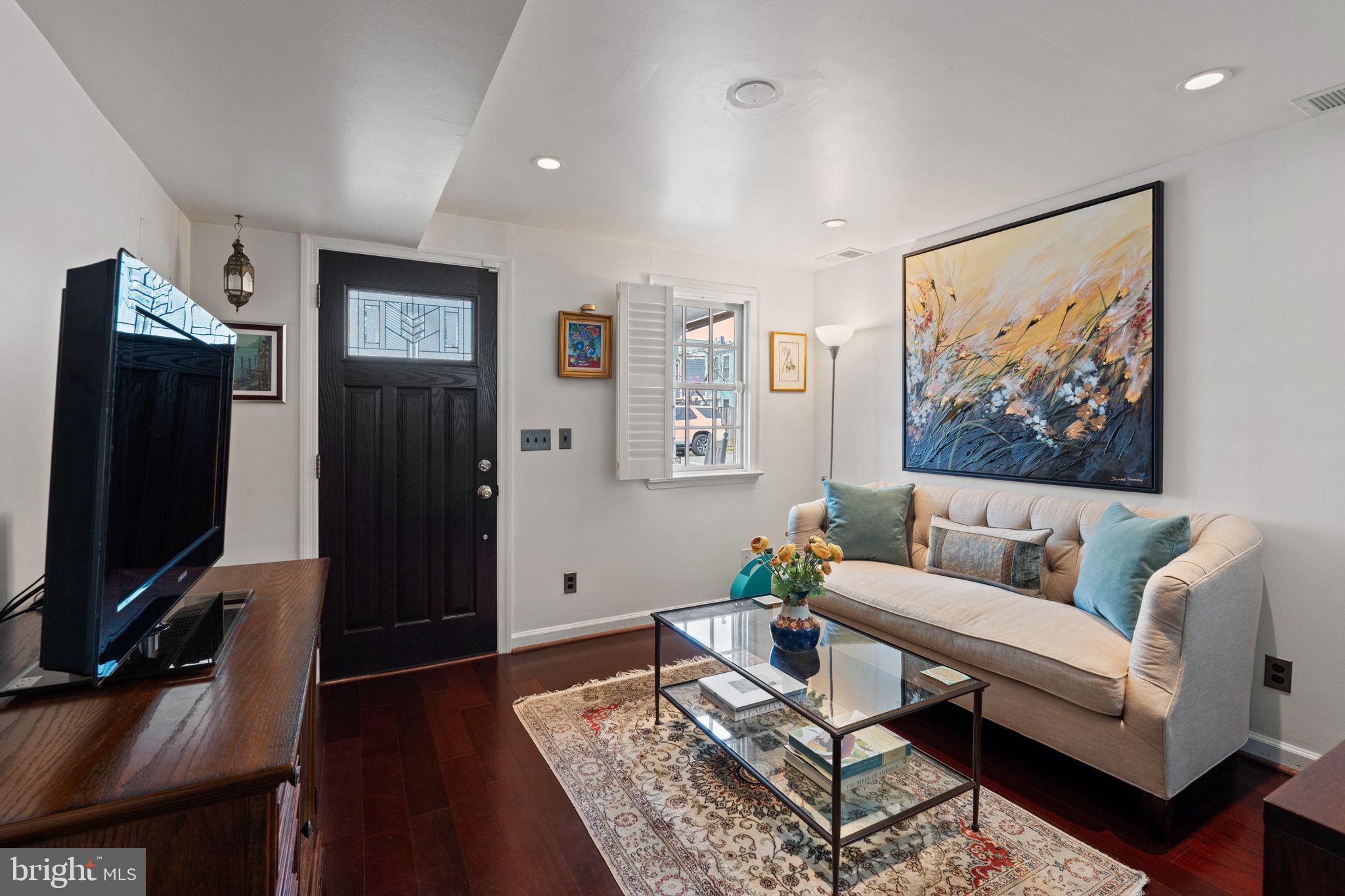 PARKER GRAY - Residential