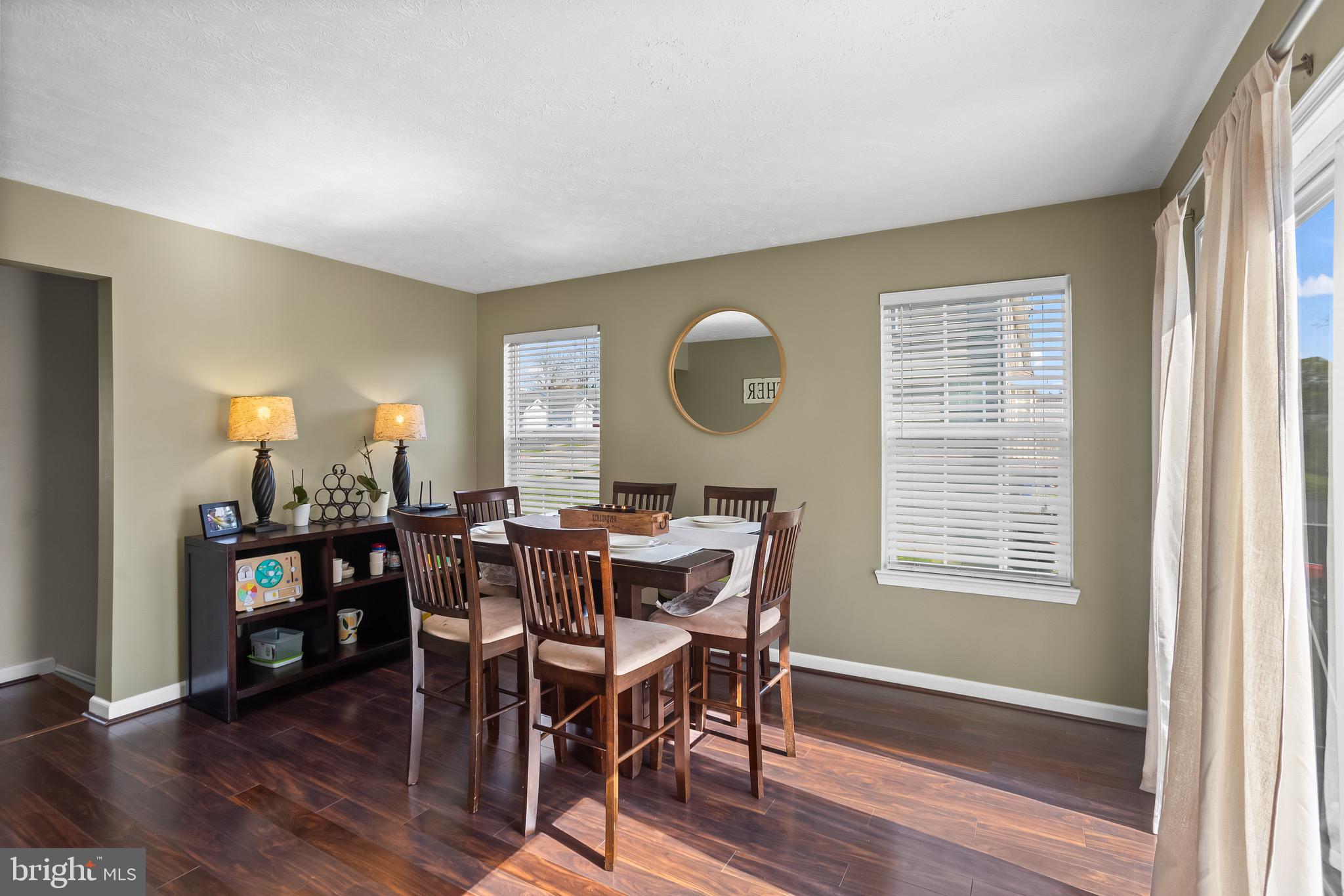 COUNTRY RIDGE - Residential