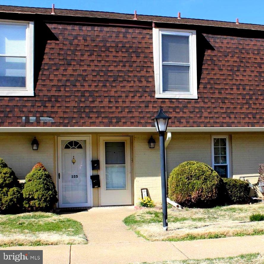 WILLIAMSBURG VIL - Residential