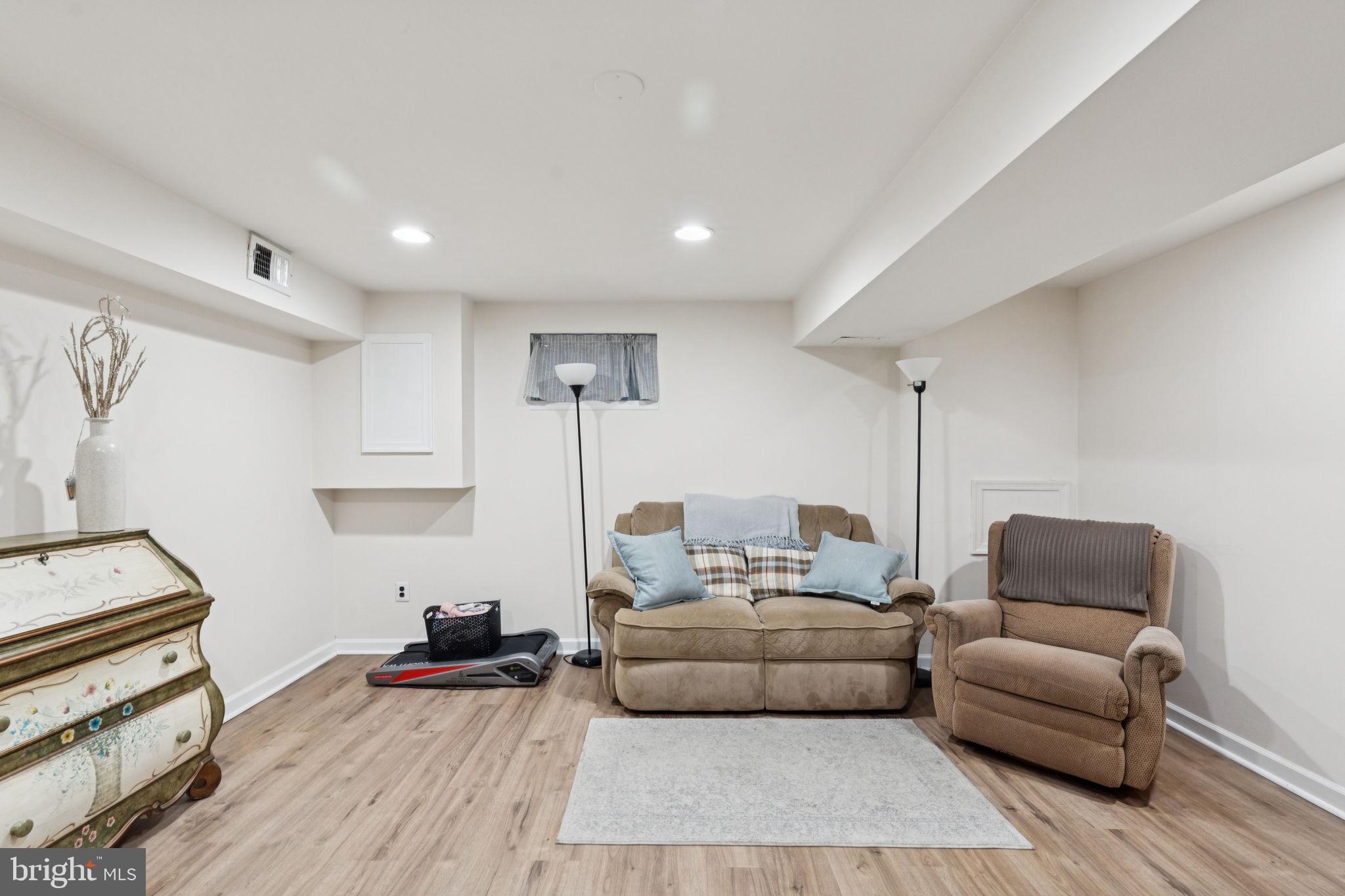 CONSHOHOCKEN - Residential