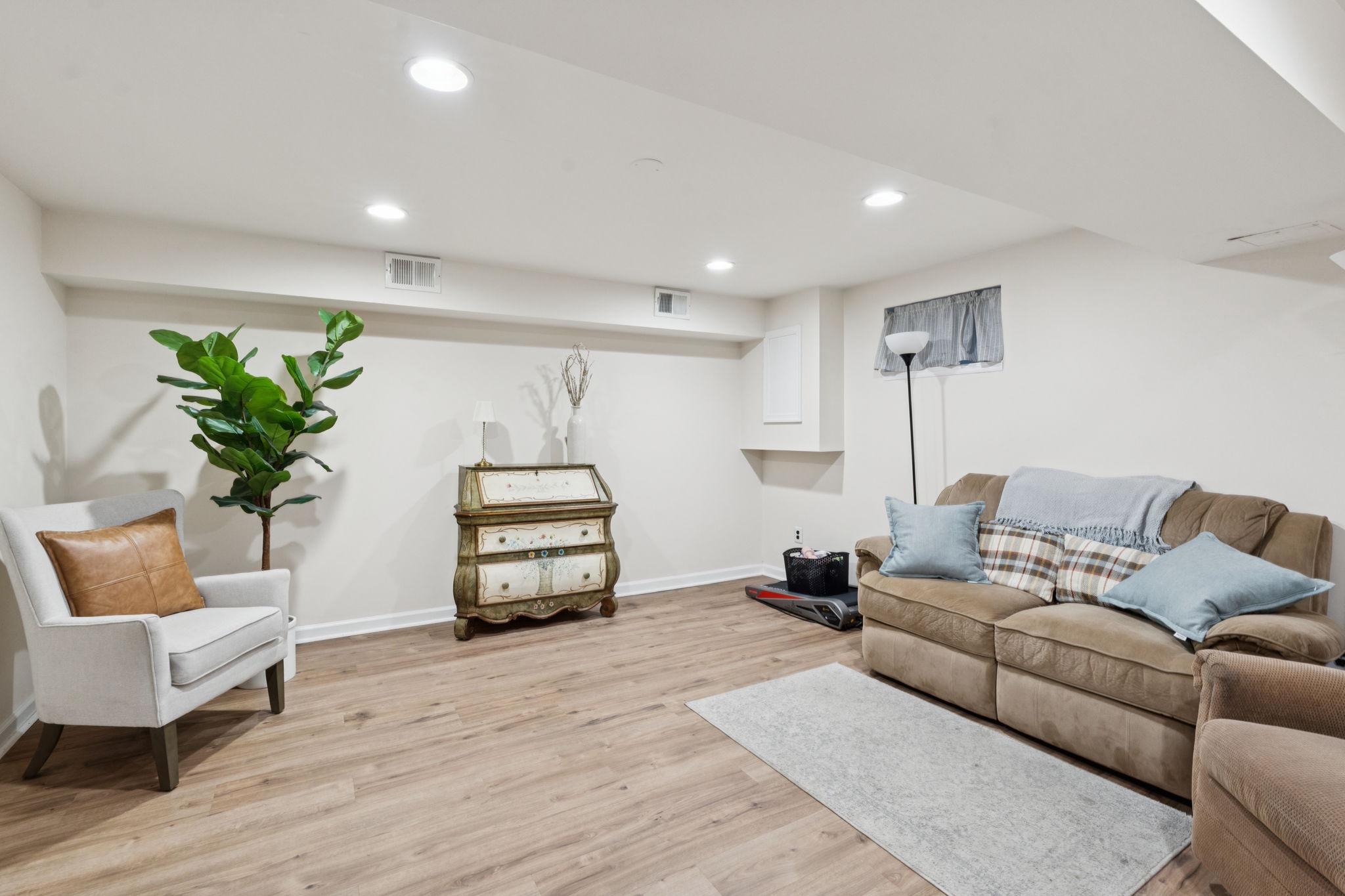 CONSHOHOCKEN - Residential