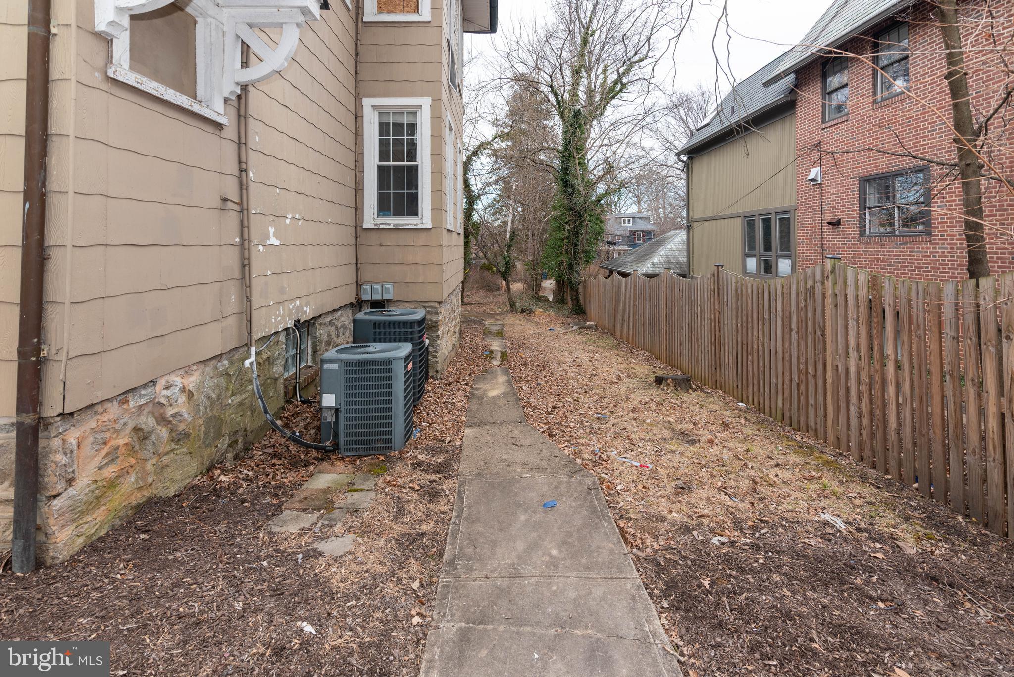 MOUNT WASHINGTON - Residential