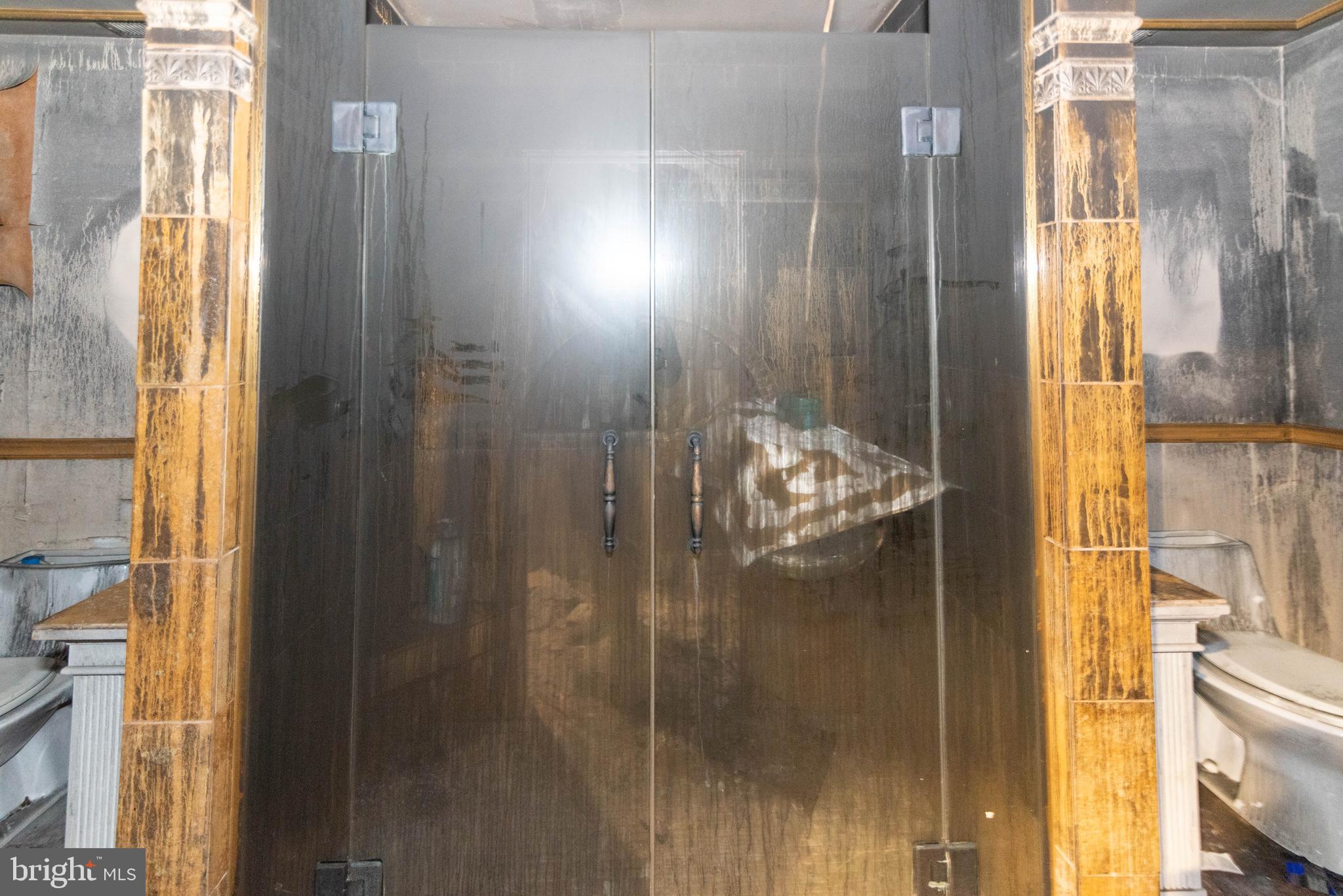 MOUNT WASHINGTON - Residential