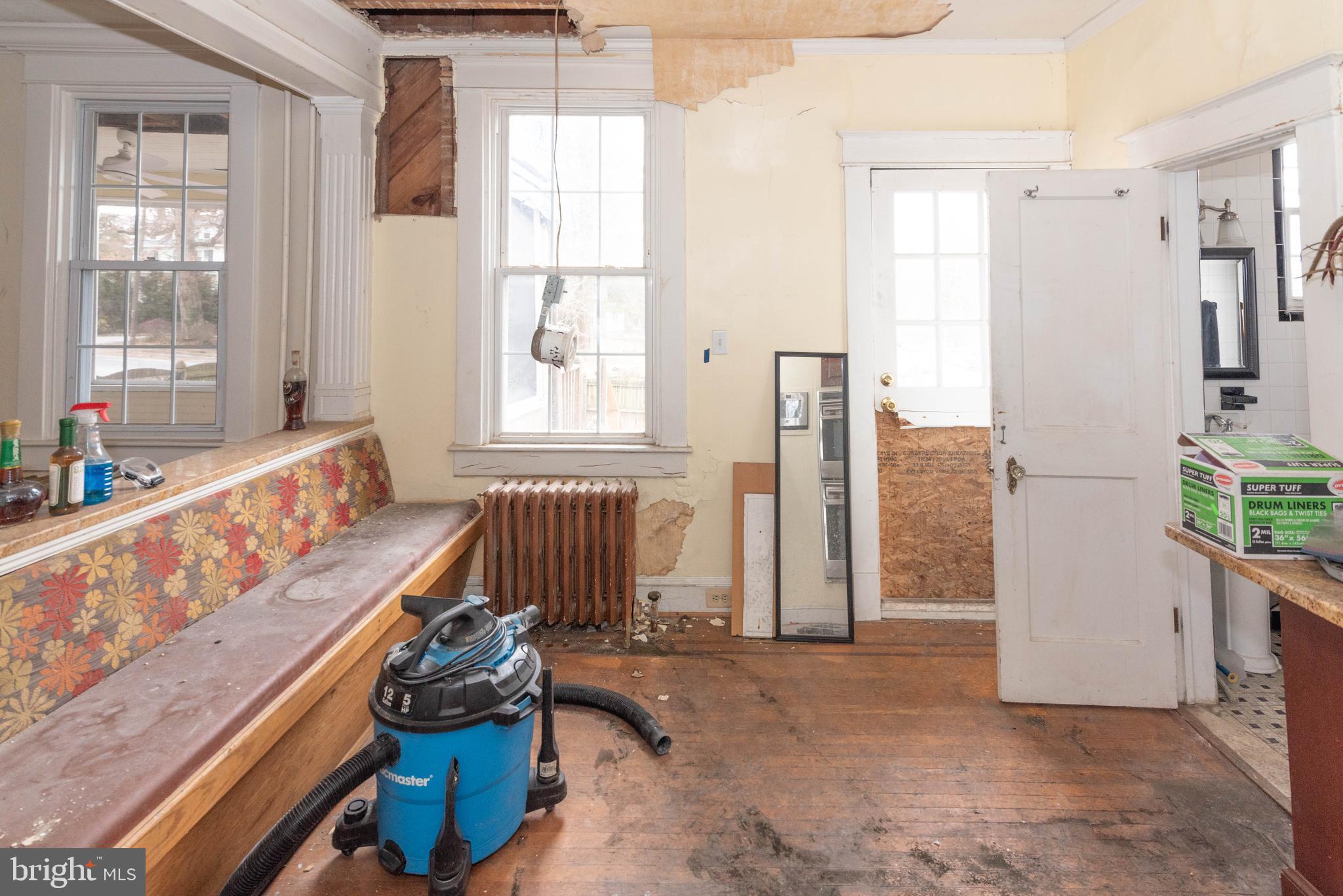 MOUNT WASHINGTON - Residential