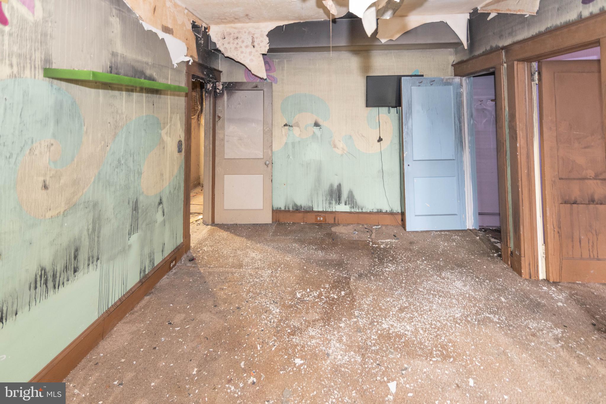 MOUNT WASHINGTON - Residential