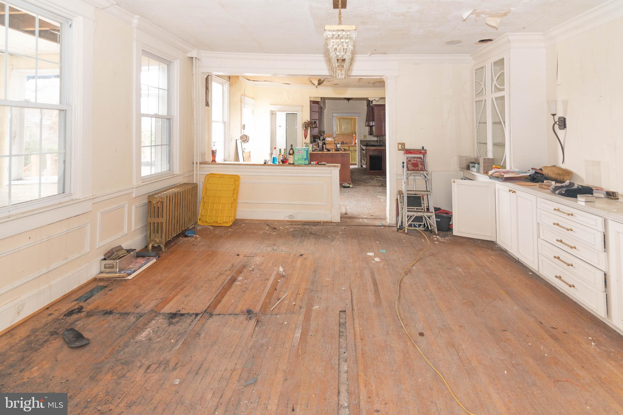 MOUNT WASHINGTON - Residential