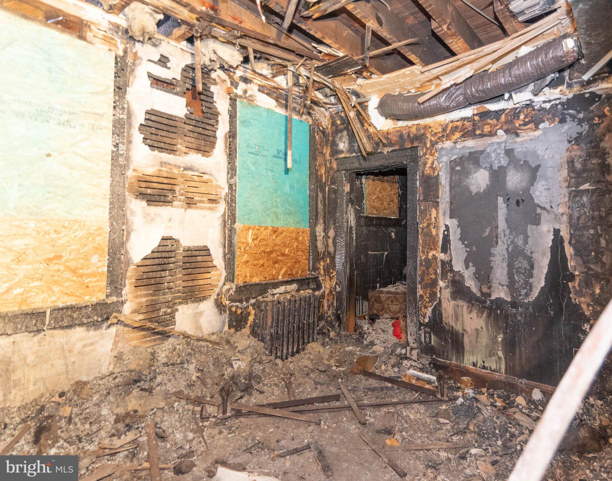 MOUNT WASHINGTON - Residential