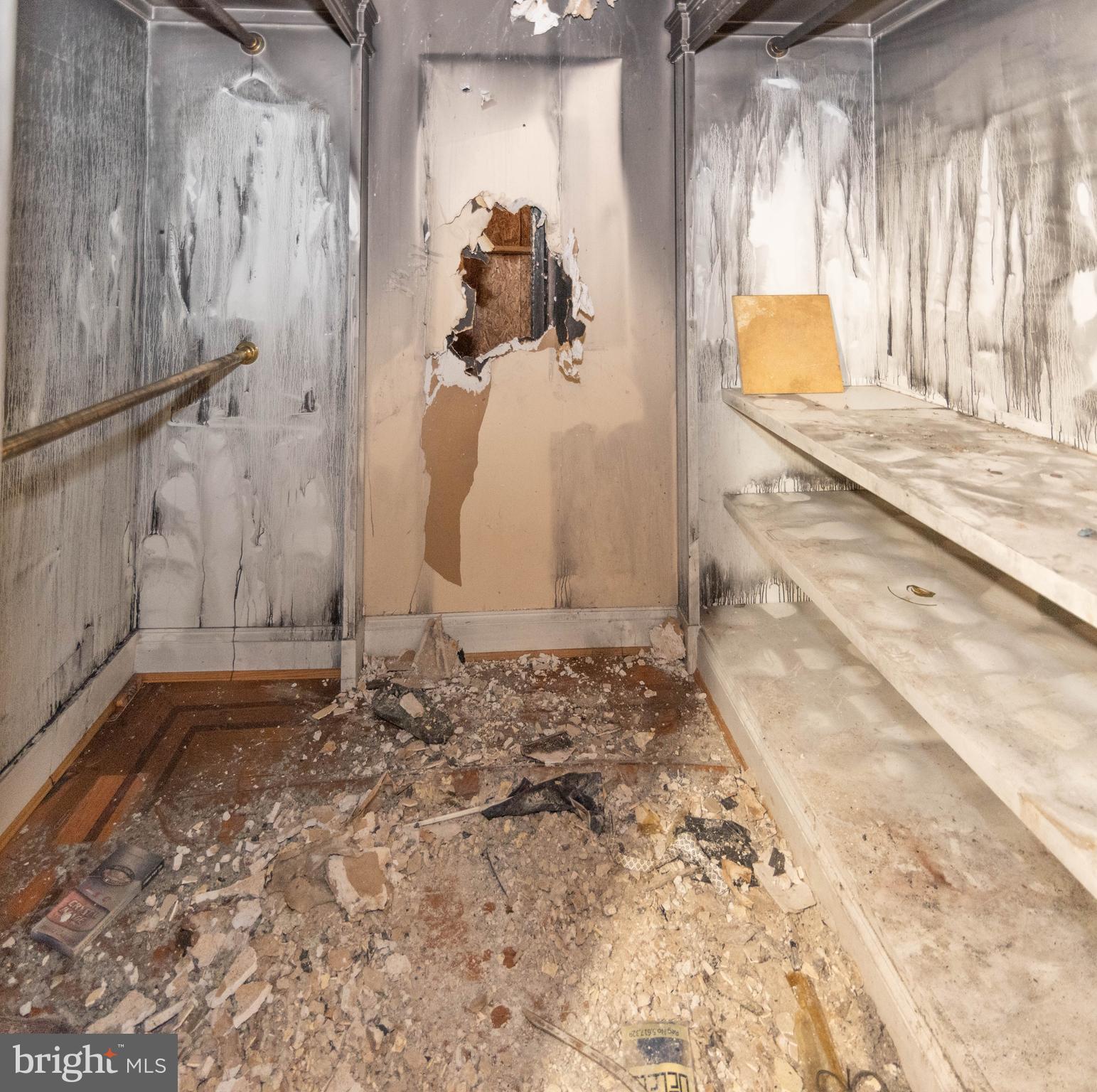 MOUNT WASHINGTON - Residential