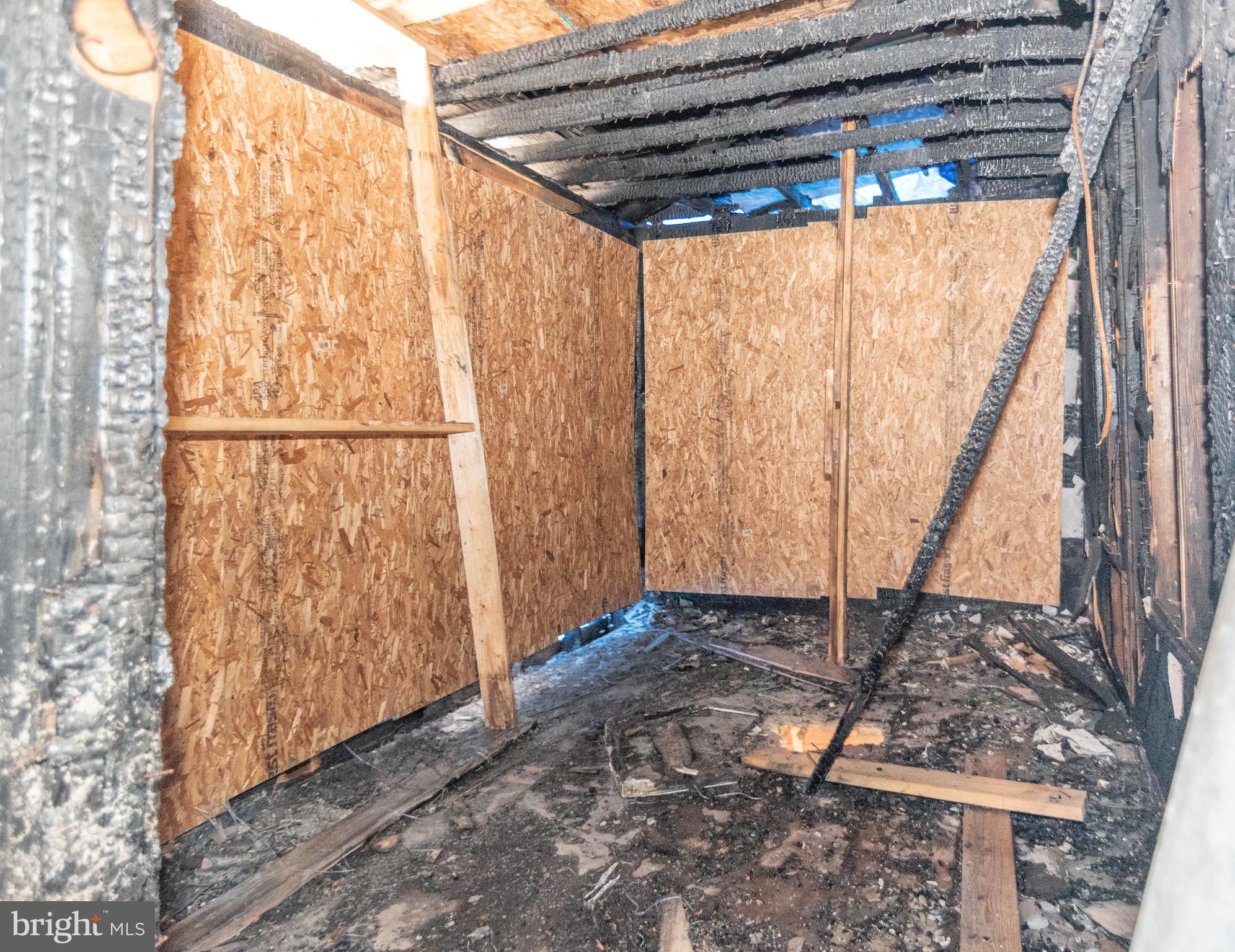 MOUNT WASHINGTON - Residential