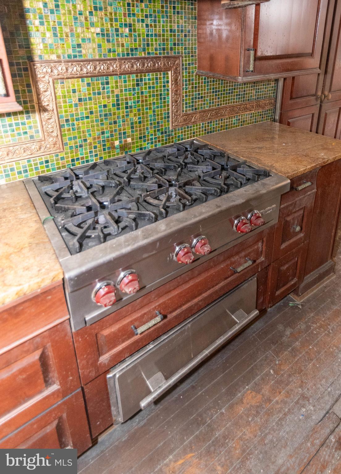 MOUNT WASHINGTON - Residential