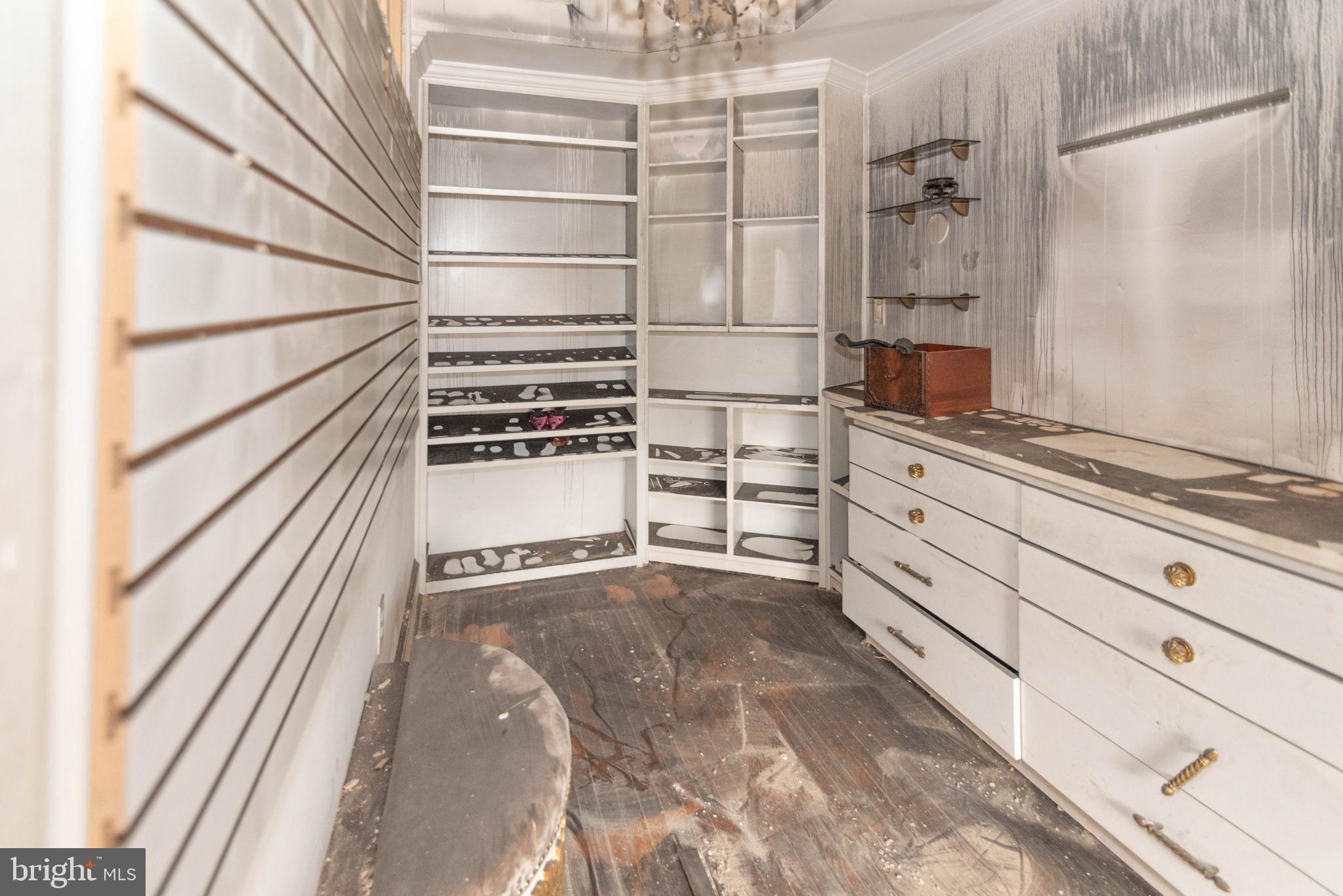 MOUNT WASHINGTON - Residential