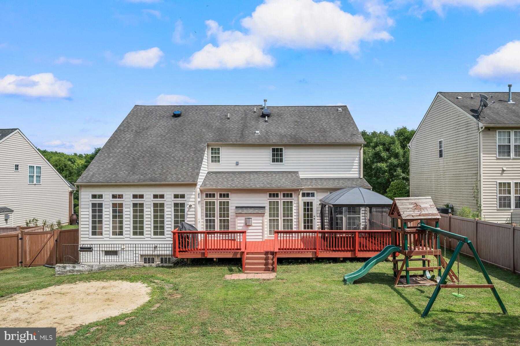 POTOMAC RIDGE - Residential