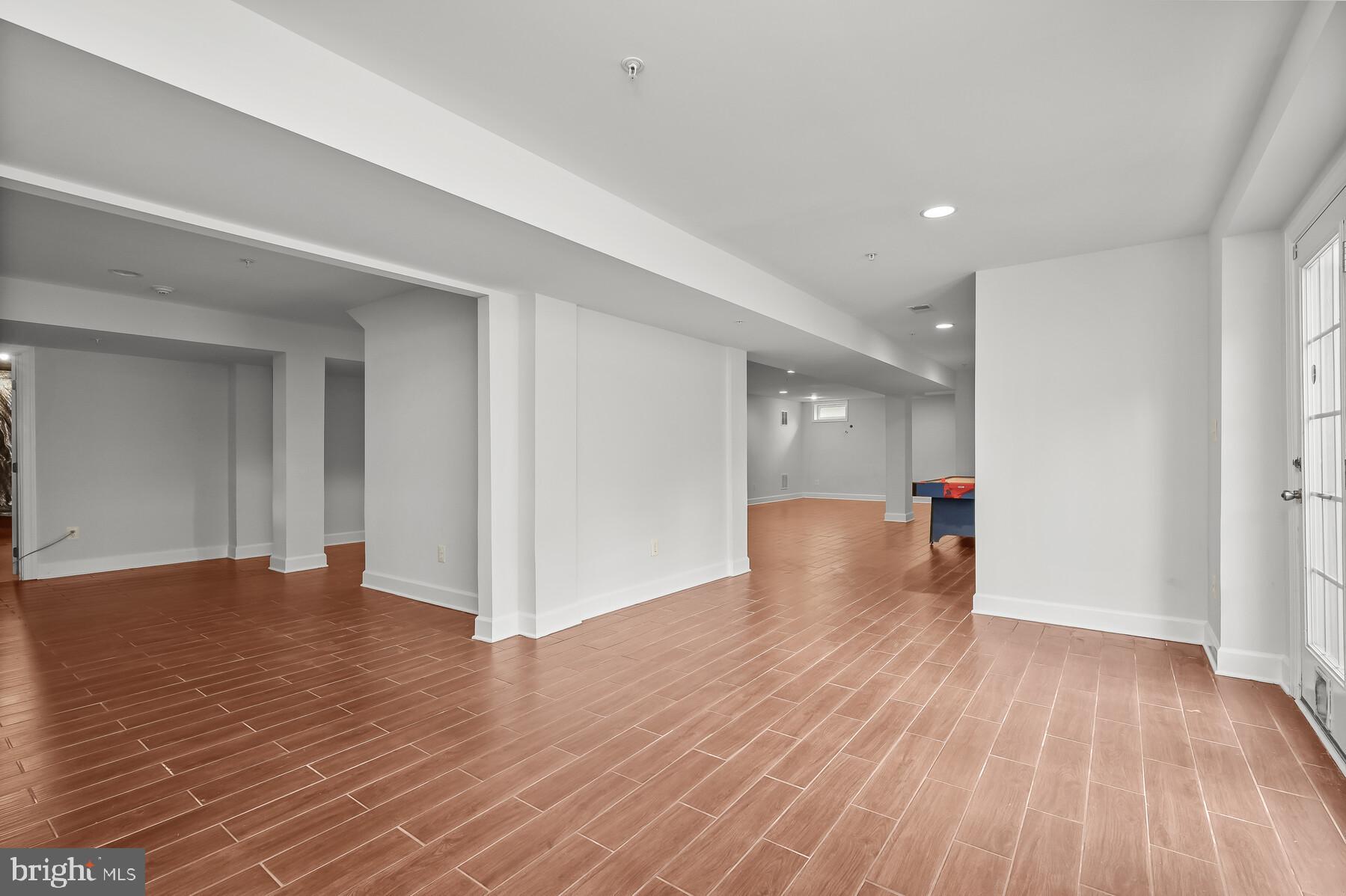 POTOMAC RIDGE - Residential