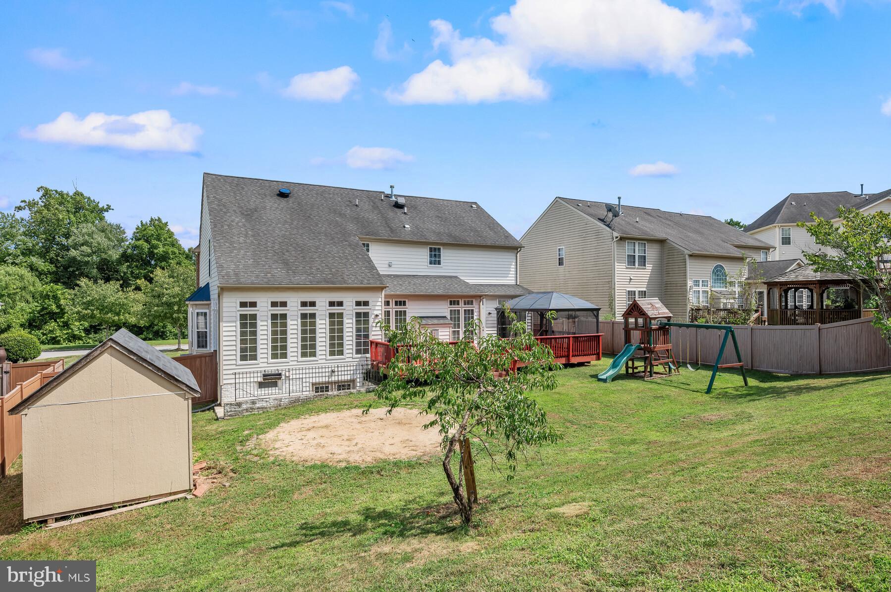 POTOMAC RIDGE - Residential