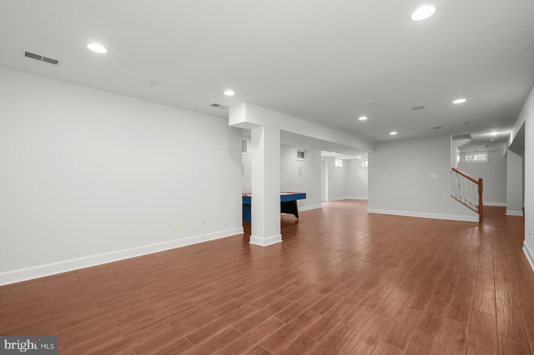 POTOMAC RIDGE - Residential