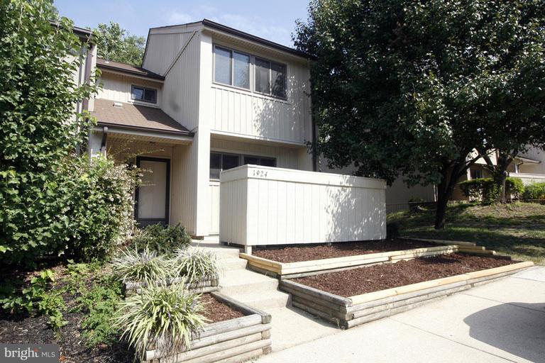 RIPPON LANDING - Residential Lease