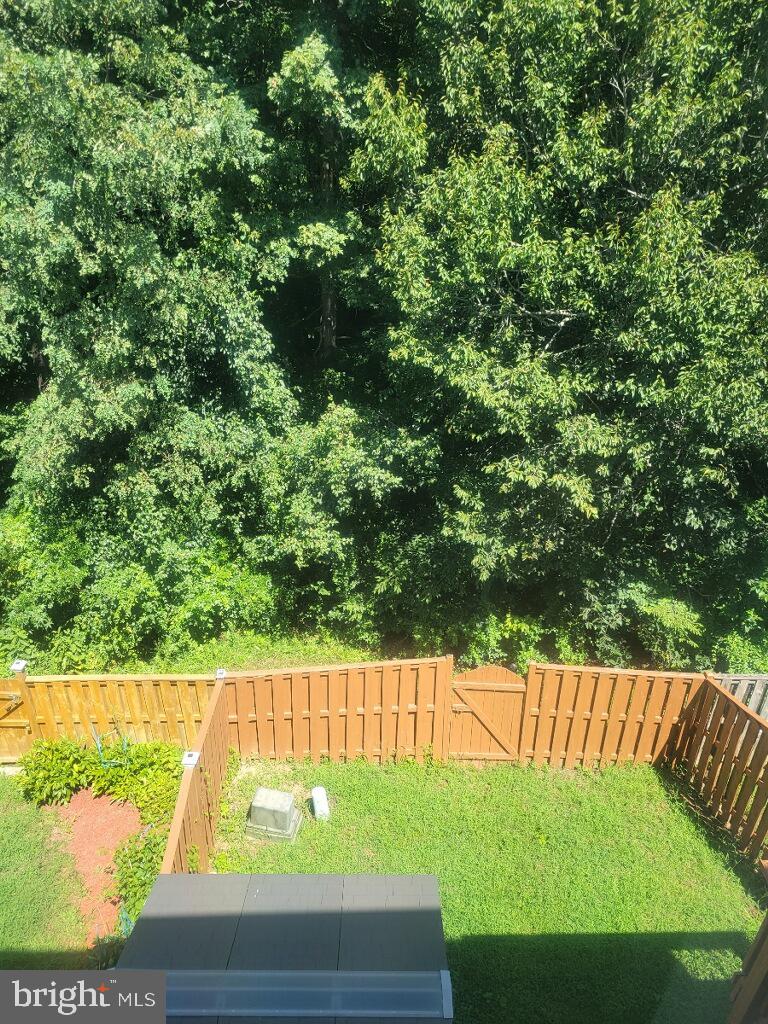 RIVER OAKS - Residential Lease